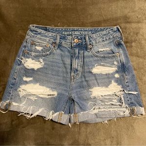 American Eagle 🦅 Distressed Denim Shorts (0)